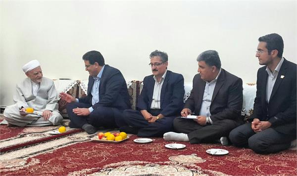 دیدار مدیرکل ارتباطات و فناوری اطلاعات استان کردستان با امام جمعه شهرستان سقز
