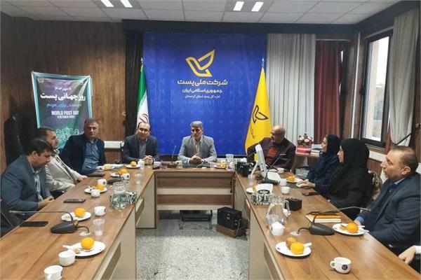 نشست هم‌اندیشی اقتصاد دیجیتال با حضور مدیرکل ارتباطات و دانشجویان دانشگاه فرهنگیان در سنندج برگزار شد