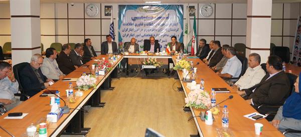 نشست صمیمی ایثارگران حوزه ICT استان کردستان با مشاور  وزیر ارتباطات و فناوری اطلاعات در امور ایثارگران.
