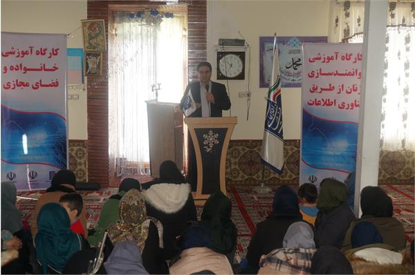 برگزاری دو کارگاه آموزشی توانمند سازی زنان در شهرستان دیواندره استان کردستان